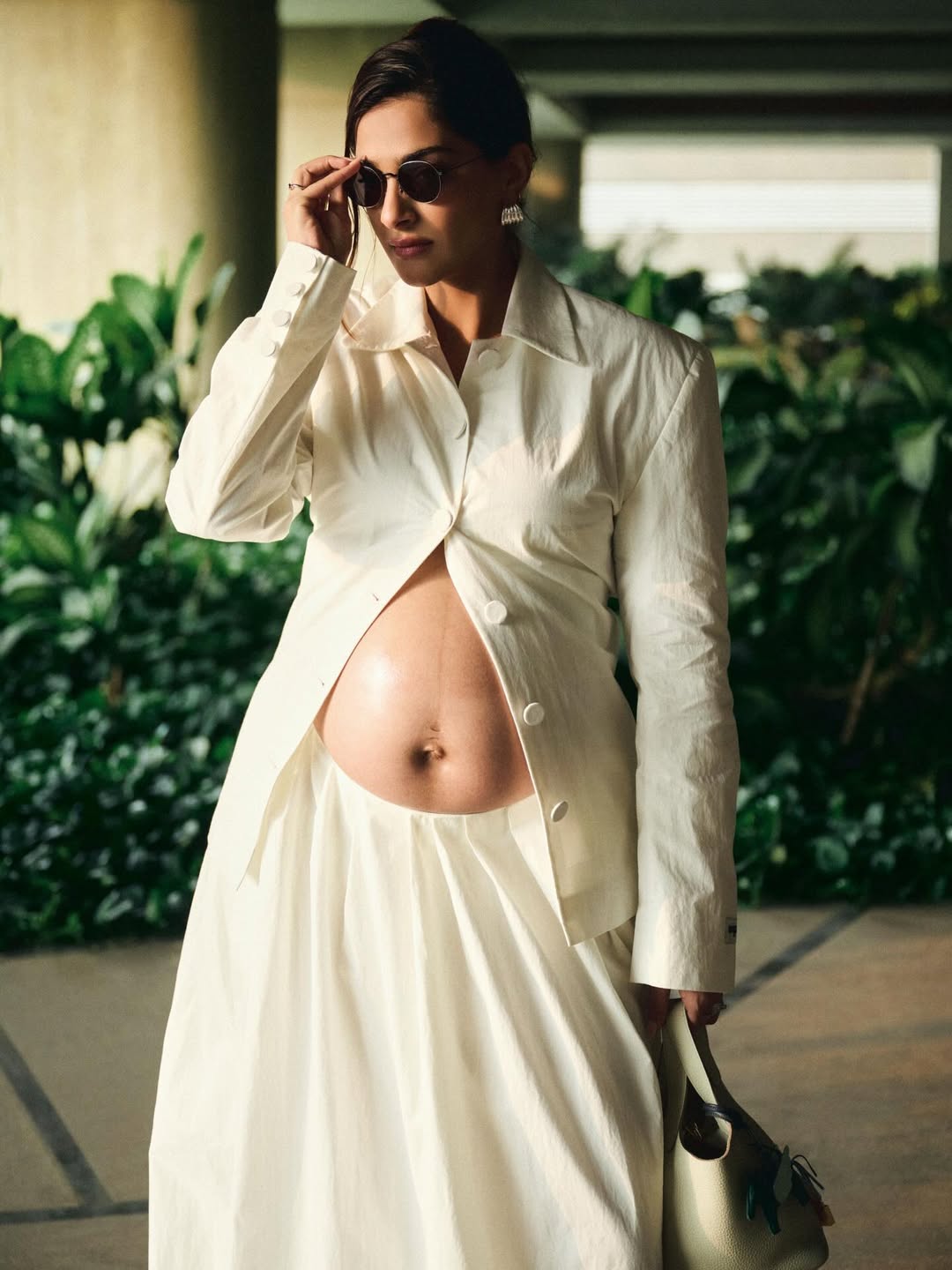 એક્ટ્રેસ મુંબઈની ‘ઓલ થિંગ્સ બેબી’ સ્ટોરમાં આવનારા બાળક માટે શોપિંગ કરવા ગઈ હતી.