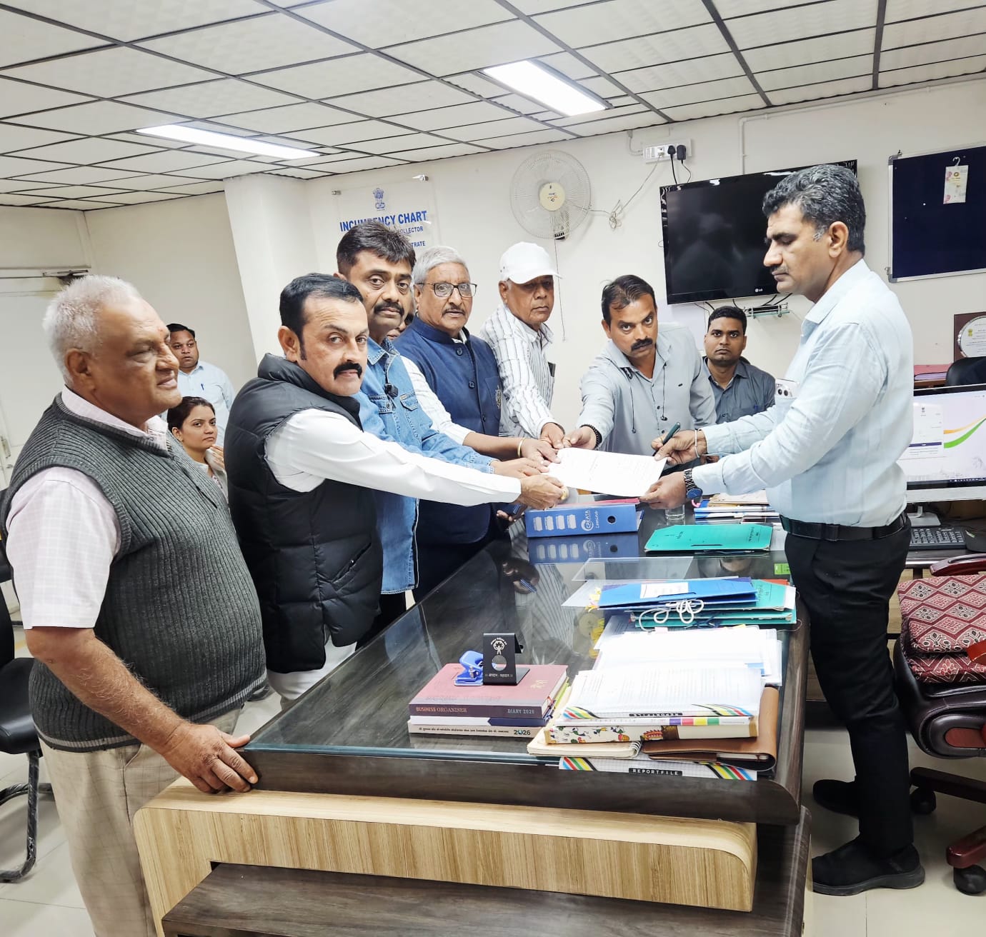 Chavda Rajput Install a statue of Mesaji Chavda in Radhanpur Circle: Rajput community