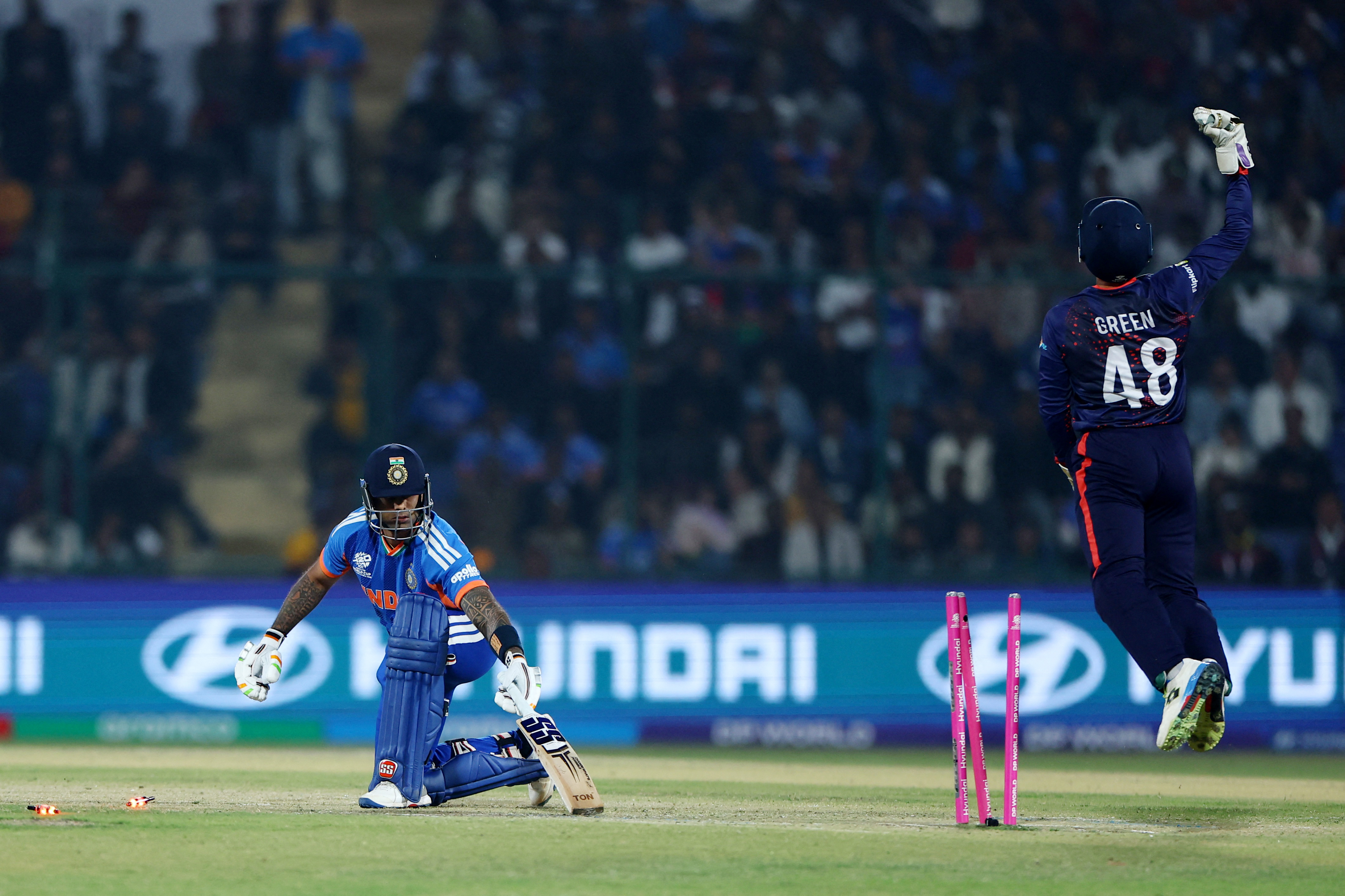 કેપ્ટન સૂર્યા સ્ટમ્પ્ડ આઉટ થયો.