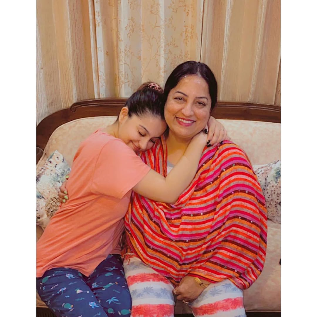 તુનિષા તેની માતા સાથે મુંબઈમાં રહેતી હતી.