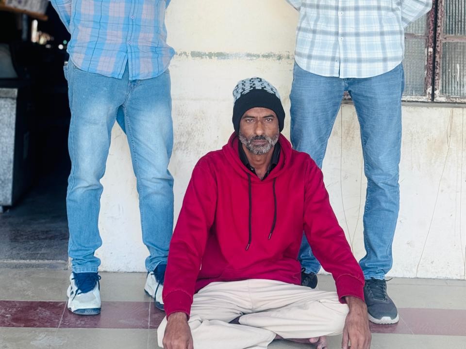 Gir Somnath Police Nabs NDPS Accused Razzak Haajibhai Chauhan | Five ...