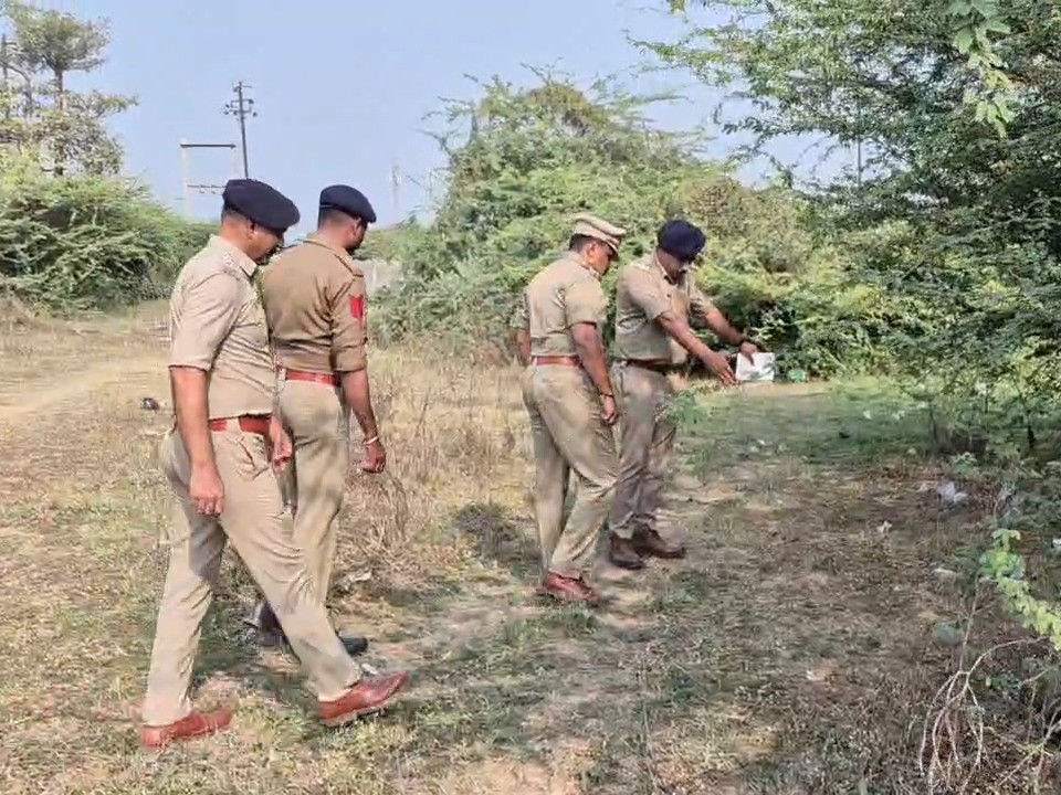 Himmatnagar Son Kills Father With Relations Help | Murder Crime