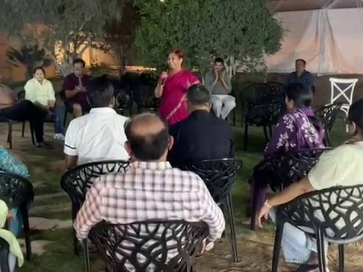 સવારથી સાંજ સુધી જુદી-જુદી એક્ટિવિટી કરાવાય છે