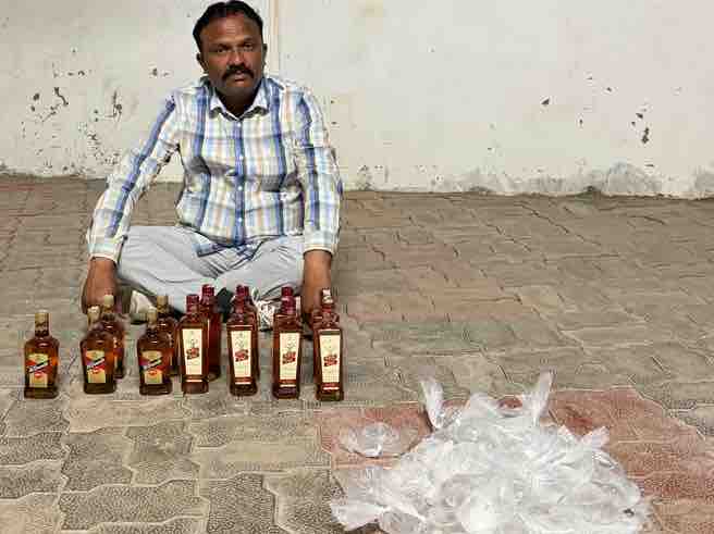 Palanpur LCB Seizes Liquor; Ranachhod Alias Chhalias Home Raided