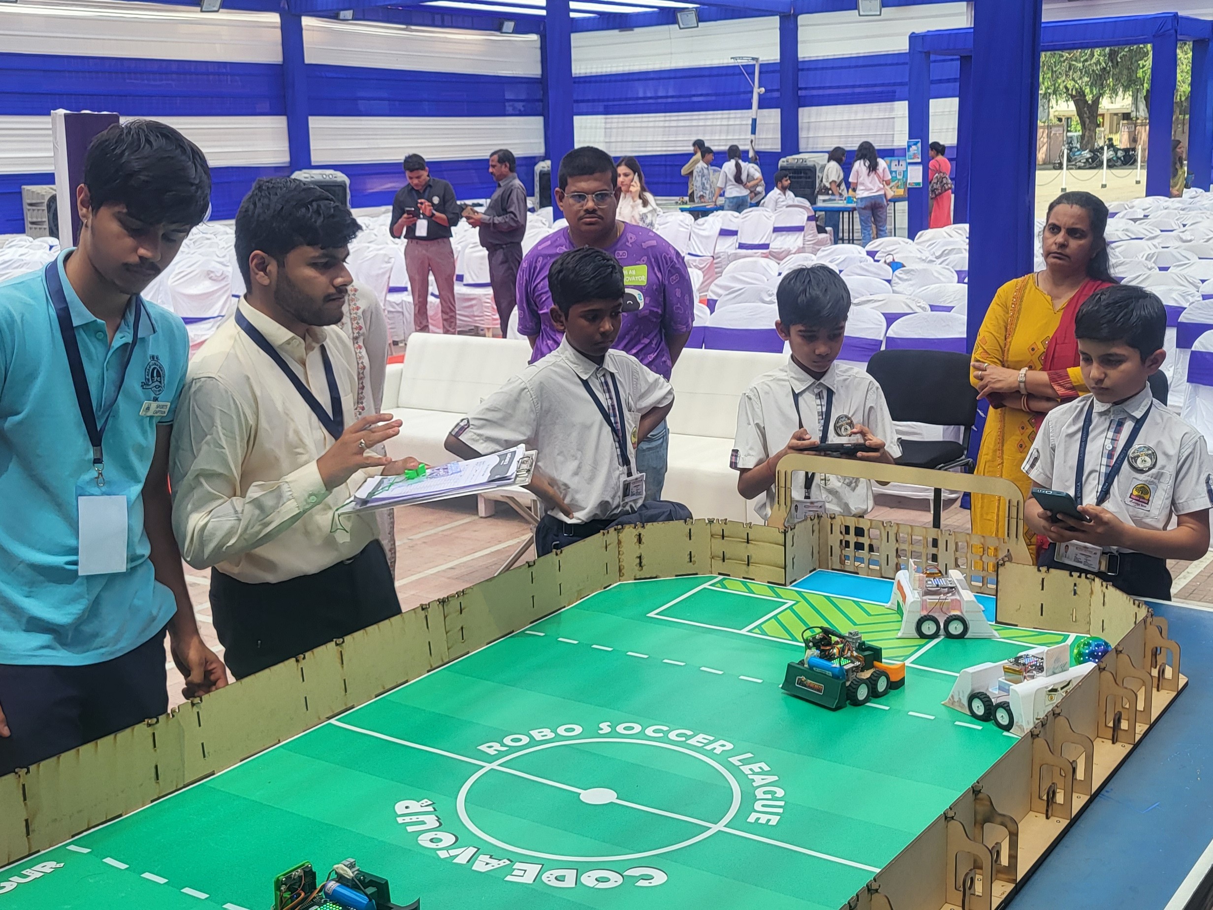 Ahmedabad CODEAVOUR 7.0: AI, Robotics & Coding Competition Winners Advance