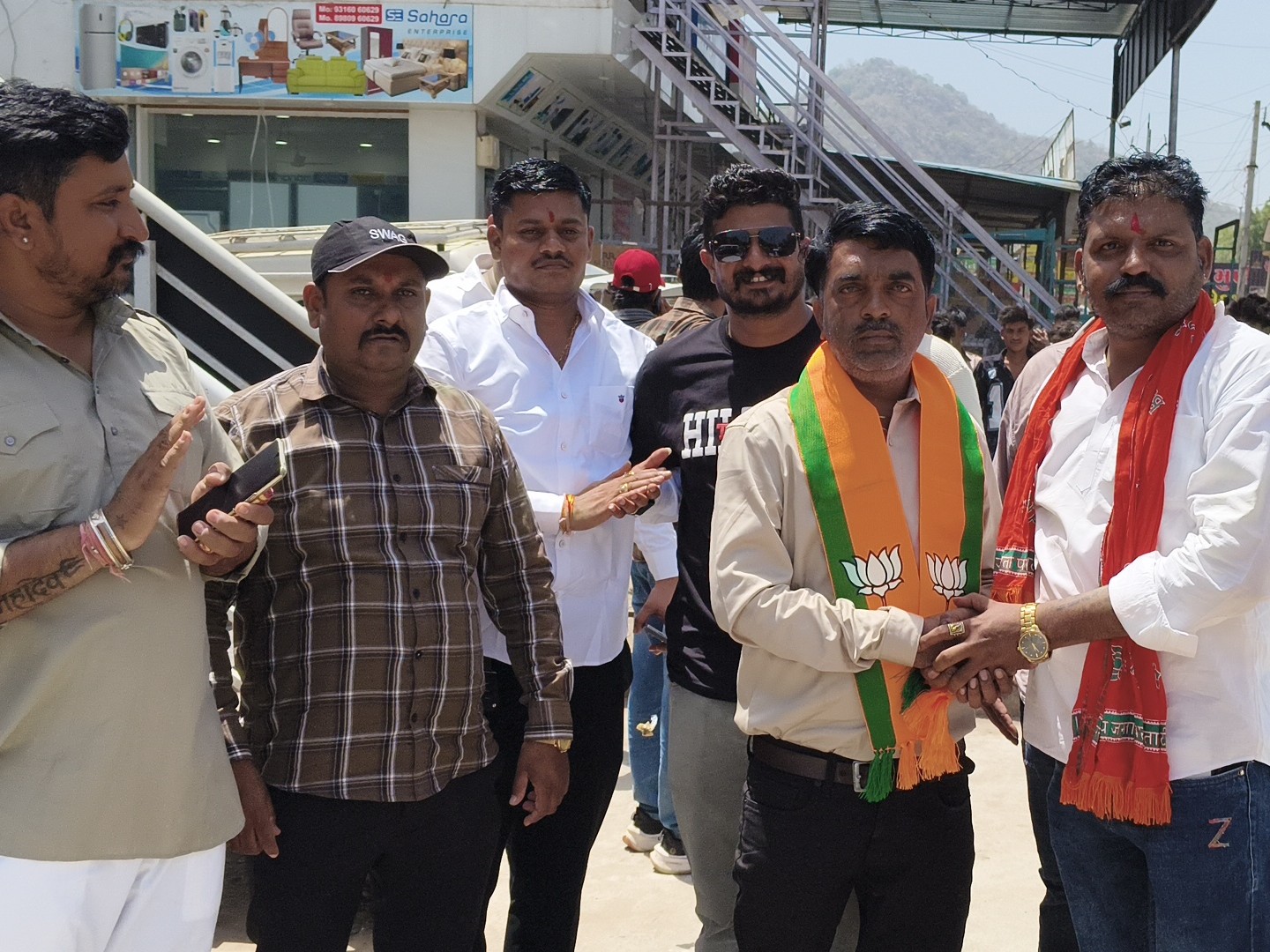 Danta Congress Leader Joins BJP; Bharat Rana Unopposed
