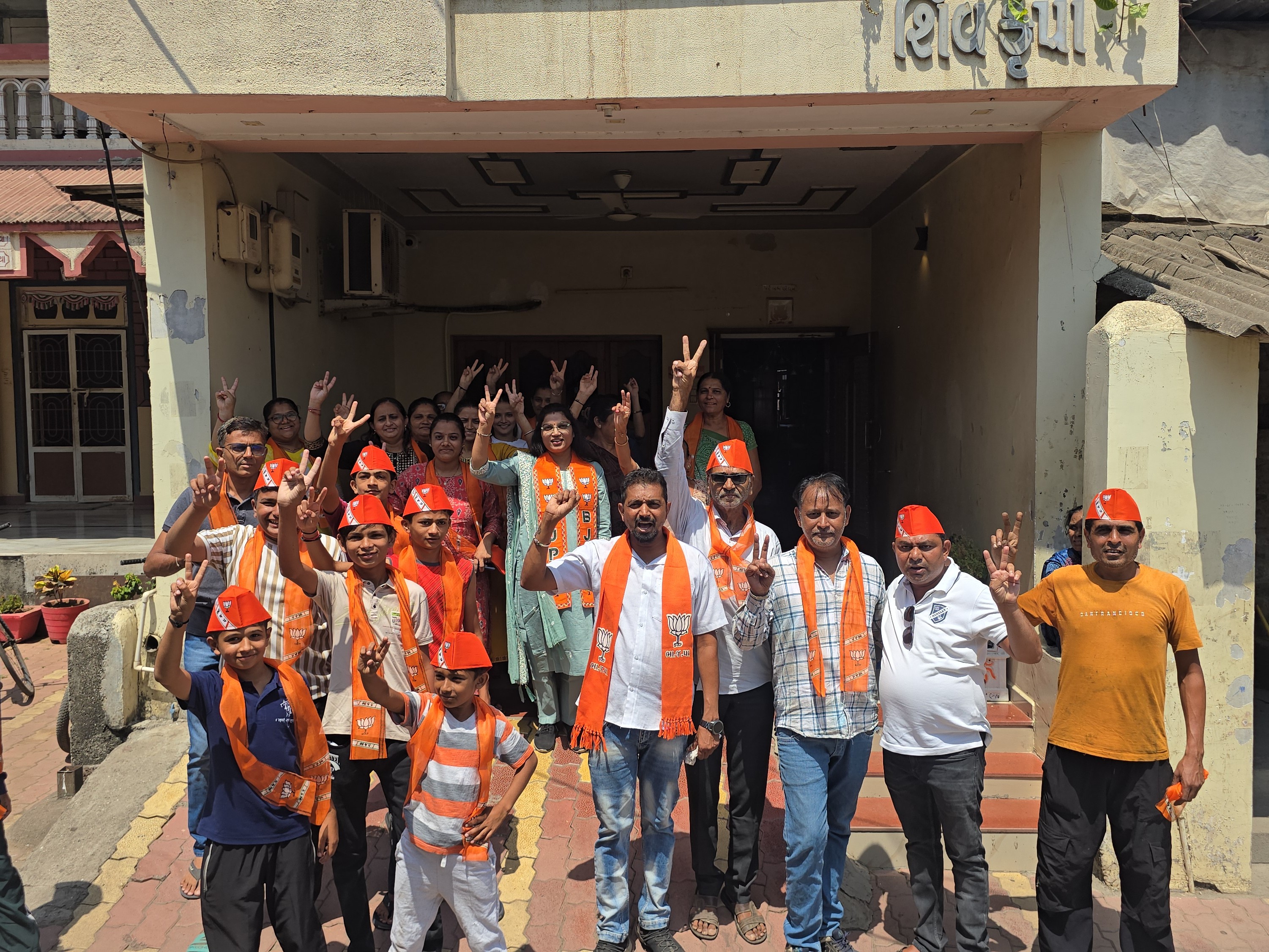 Uncontested Winners Kamrej Dungra Panchayat Seat: BJPs Seema Patel Uncontested Winner