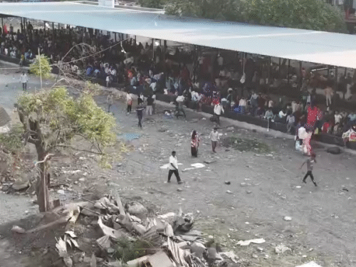 Chaos at Udhna Railway Station