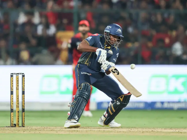 RCB vs GT: બેંગલુરુમાં સાઈ સુદર્શનનું તોફાન, સીઝનની બીજી સદી ફટકારી