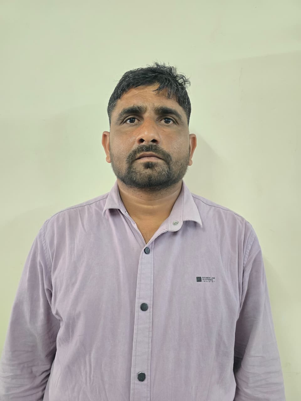 ગ્રામ સેવક અજયસિંહ રાજપુતે 5 હજારની લાંચ સ્વીકારી હતી.