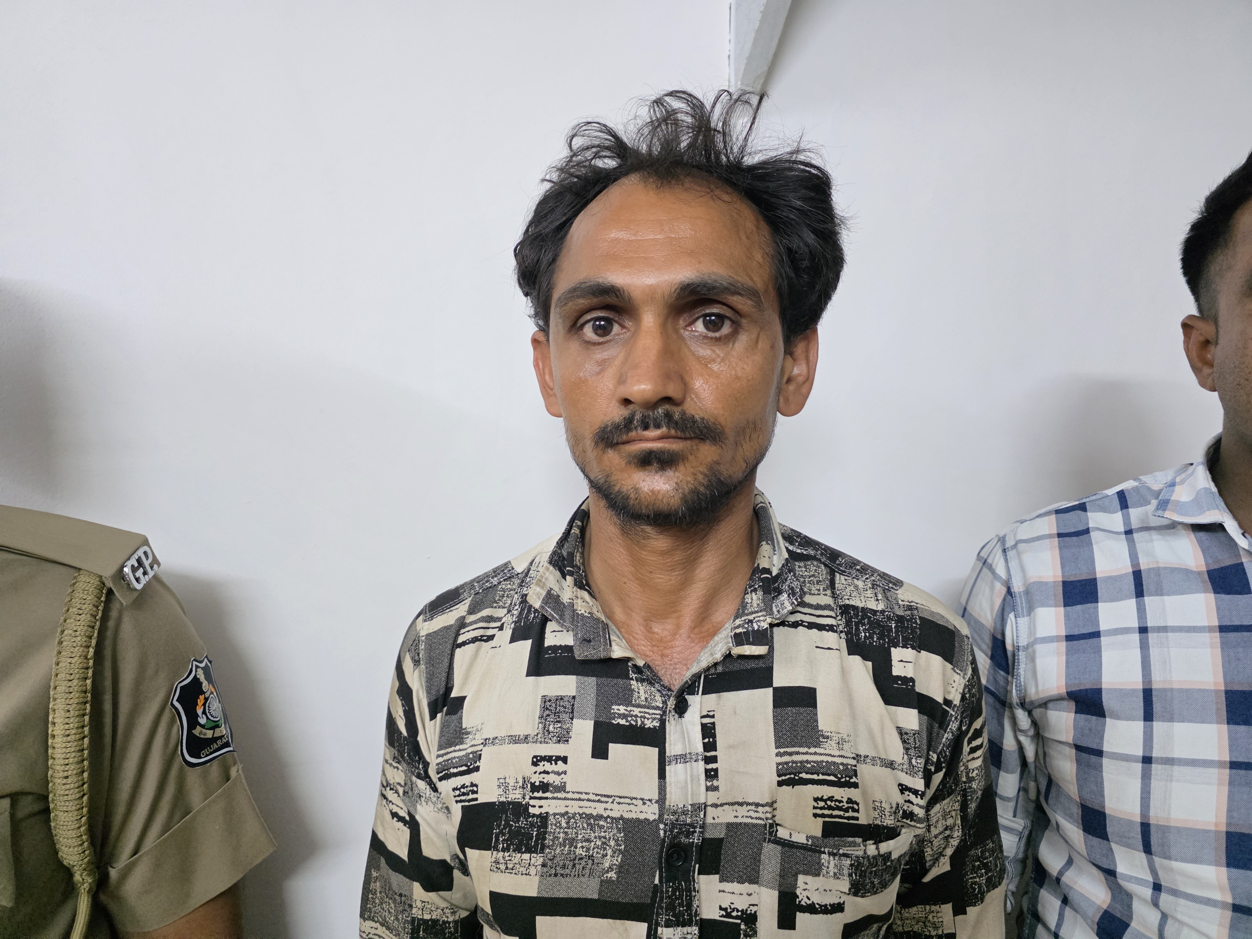 Himmatnagar Drug Seizure: 17.18 Lakh Goods Confiscated; 6.55 Lakh Narcotics  Found