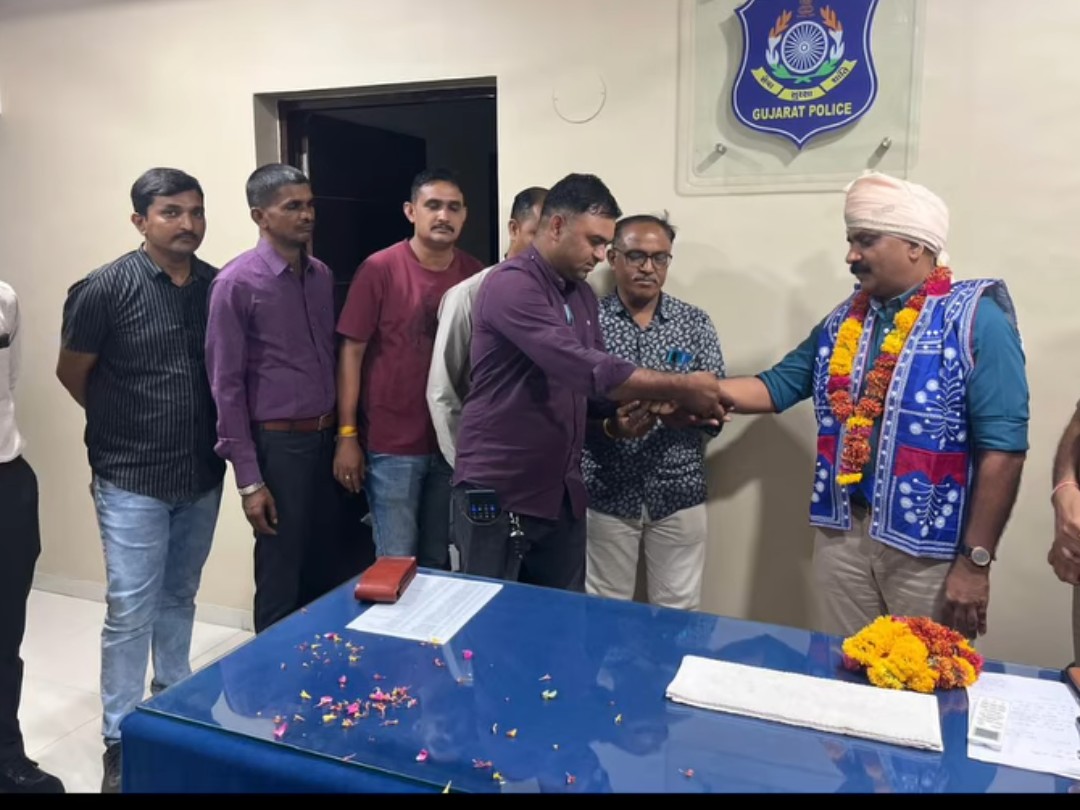Piplod Police Station Farewell for PSI Rathva | LCB Transfer