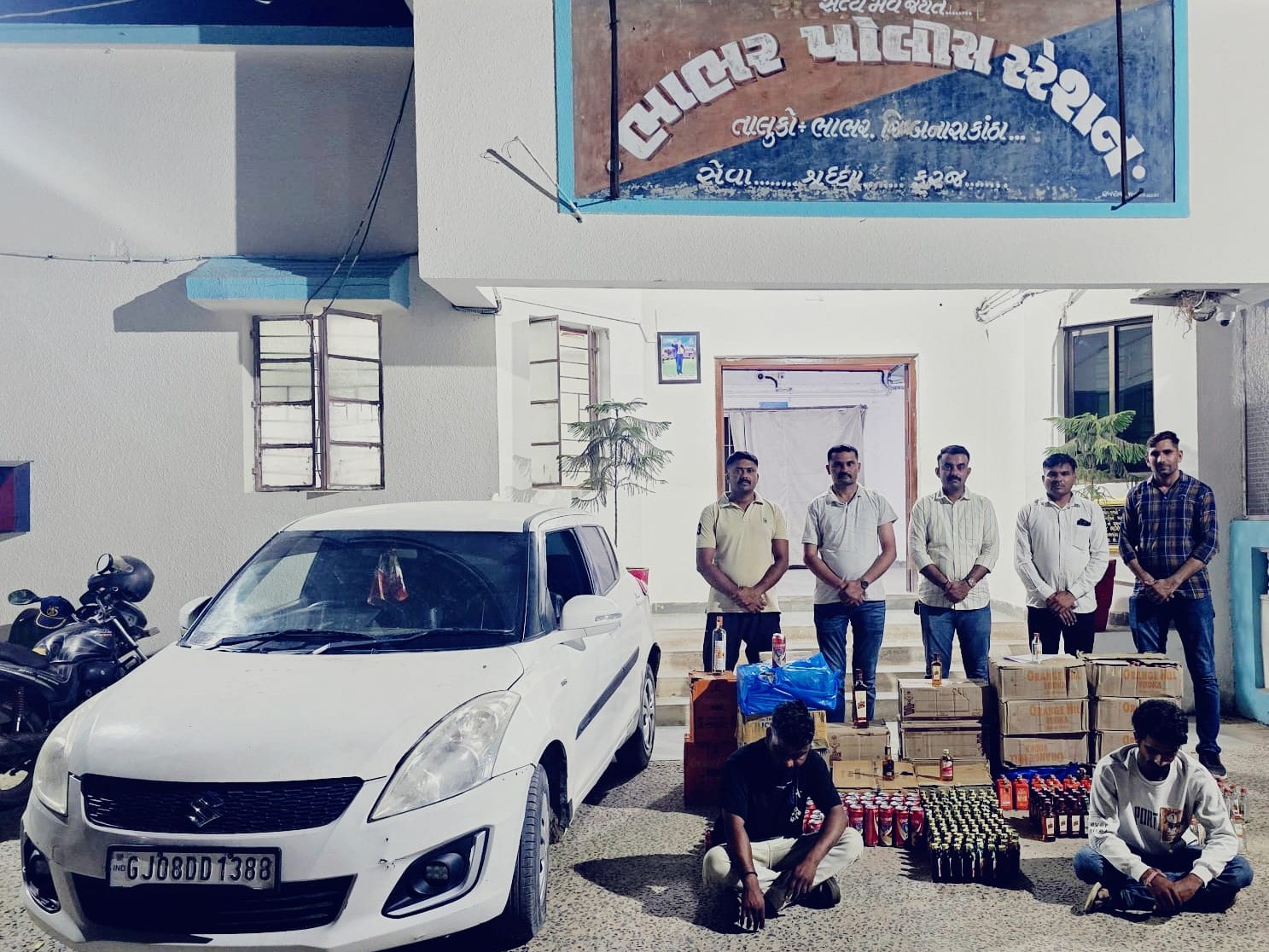 Tharaad & Bhabhar Liquor Raid: LC B Seizes Over 12 Lakhs