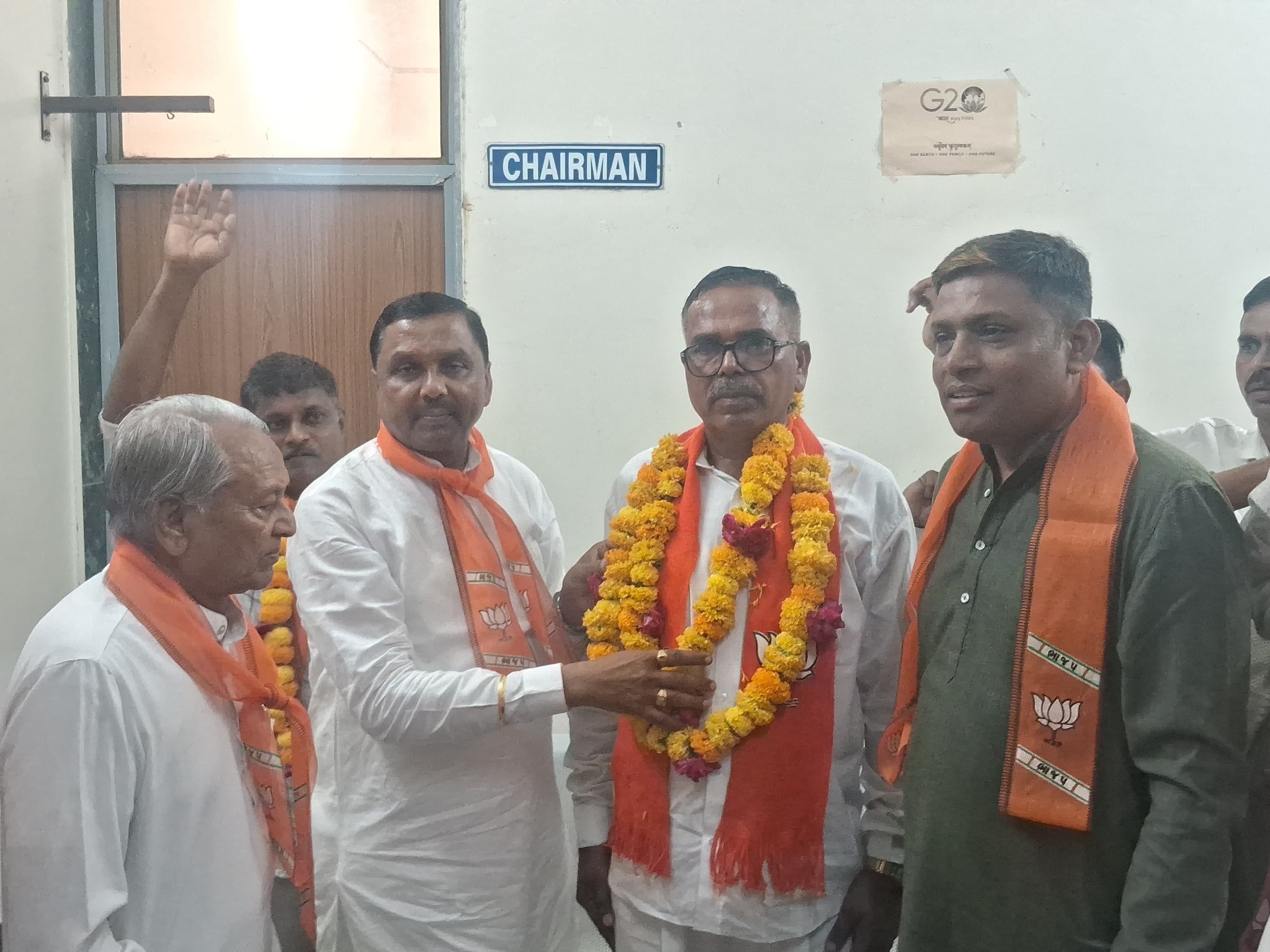 Meghraj Taluka Panchayat: Bharat Khant President, Arvind Kharadi VP After  Congress Defection