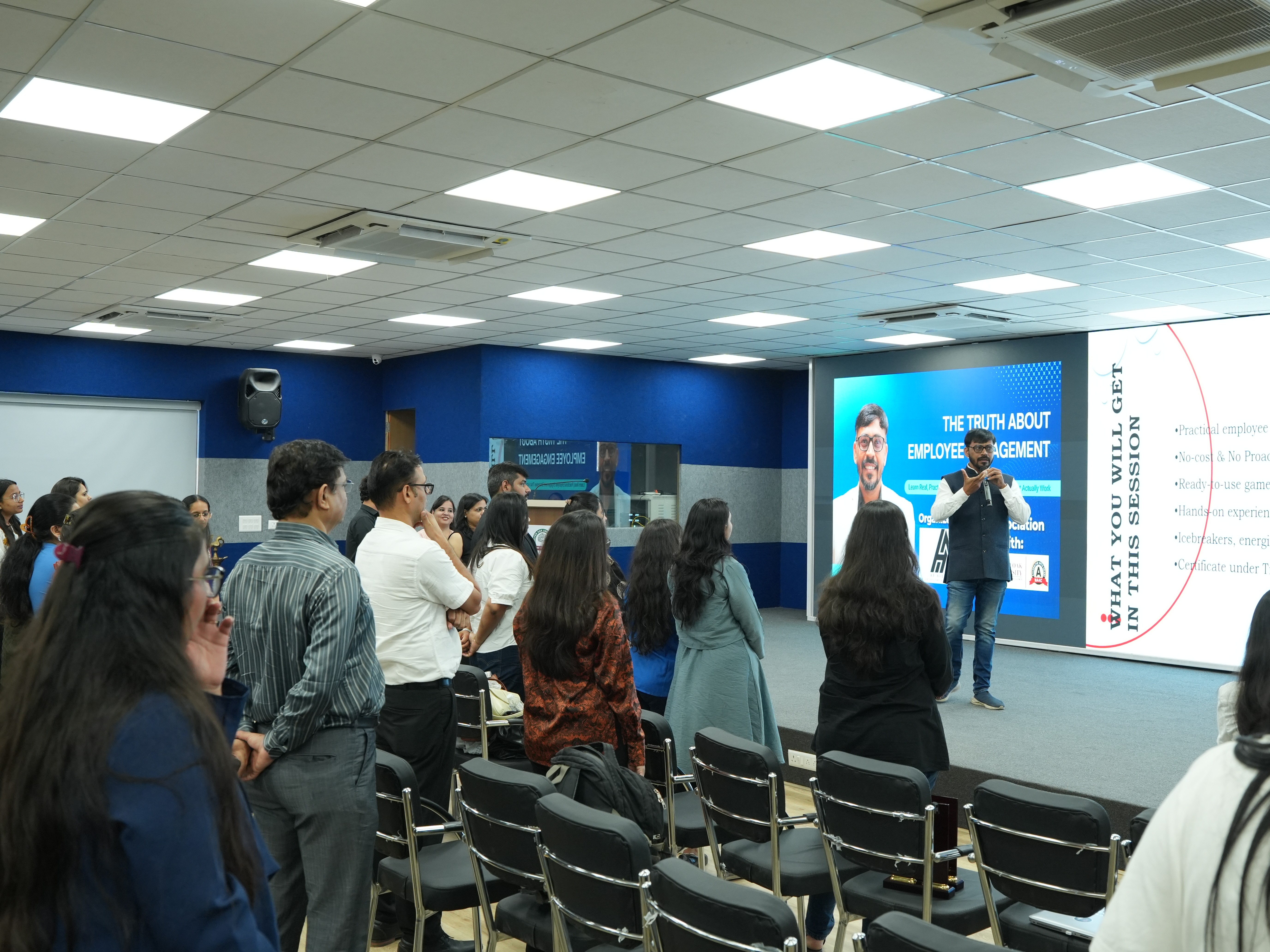 Employee Engagement Seminar at Silver Oak University; Gajanan Pawar ...
