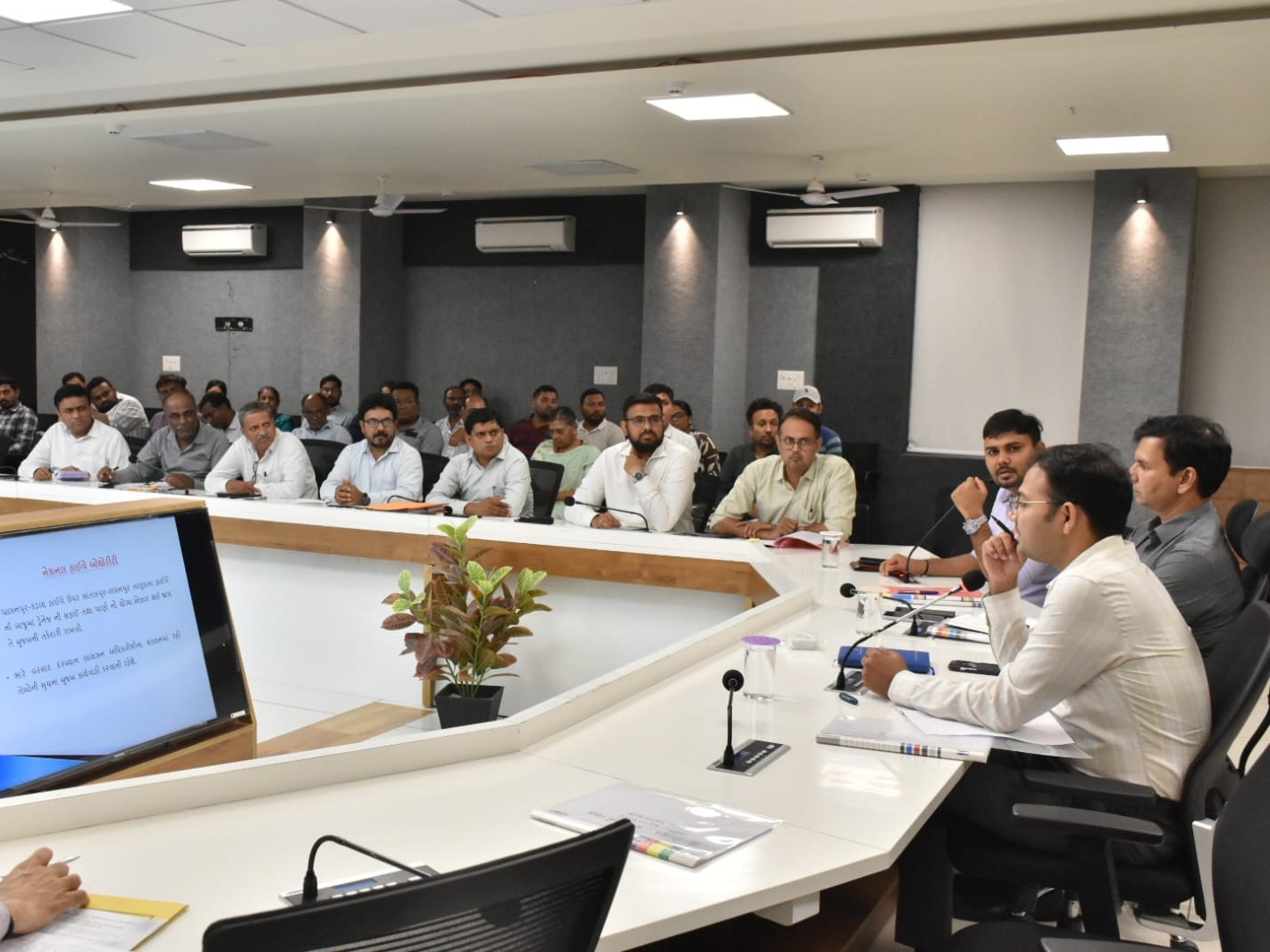 Patan Pre-Monsoon Meeting: Collector Discusses Disaster Preparedness |  Gujarat