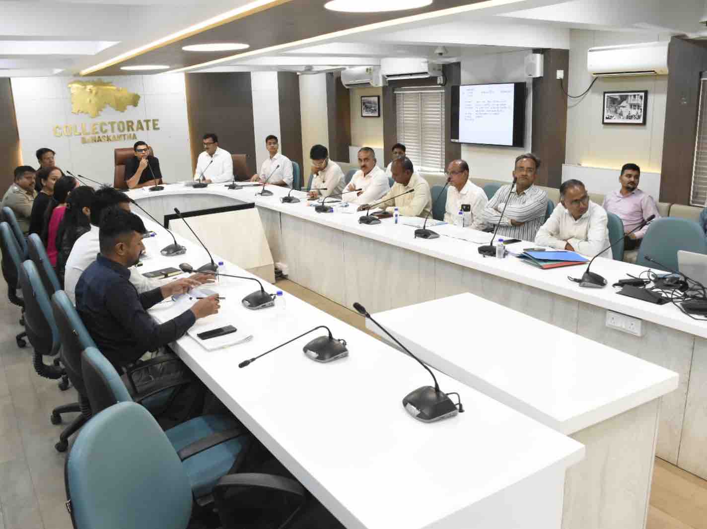 Banaskantha Collector Holds Swagat Grievance Redressal Meet