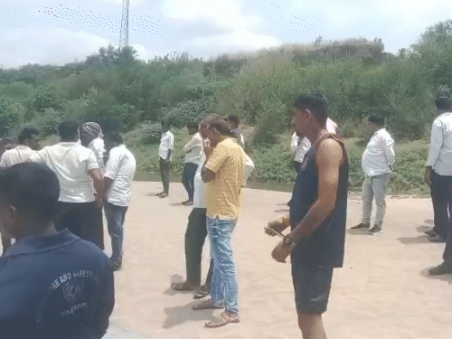 Tragic Picnic on Narmada River