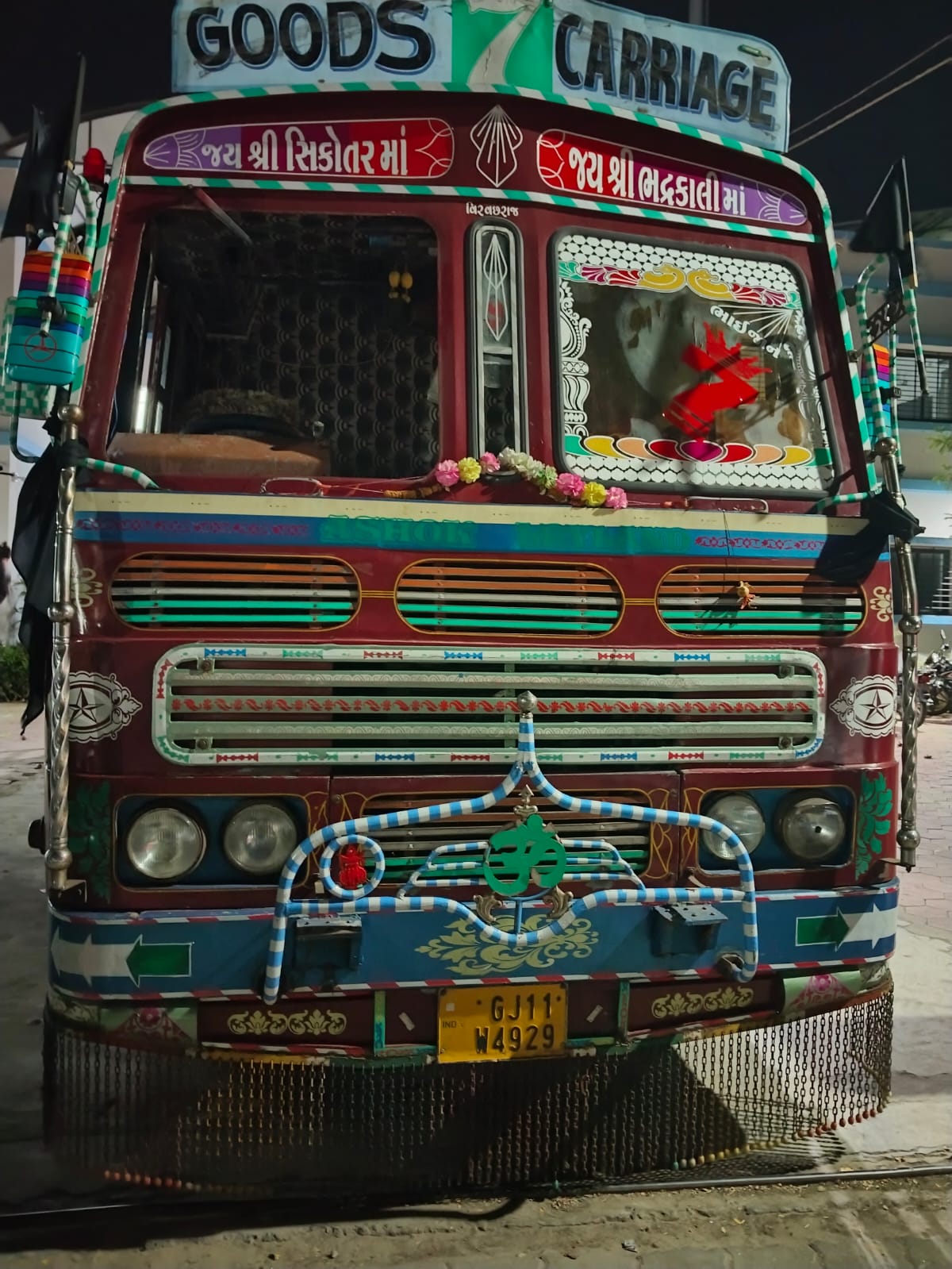 Vadodara Highway Onion Truck Seized; Foreign Liquor Worth 15 Lakhs