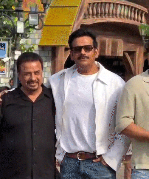 मुंबई के इमेजिका में एक कार्यक्रम के साथ ट्रेलर लॉन्च के दौरान 'धमाल 4' की टीम।