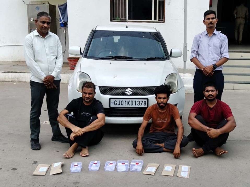 Himmatnagar Theft: 3 Arrested, ₹4.72 Lakh Loot; Rajasthan Plate Scam