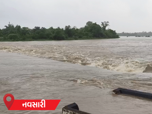ચીખલી રિવરફ્રન્ટનું પ્રખ્યાત તડકેશ્વર મહાદેવ મંદિર જળમગ્ન, કાવેરી નદી બે કાંઠે વહેતાં લો-લાઈન બ્રિજ તેમજ કોઝવે બંધ કરાયા.