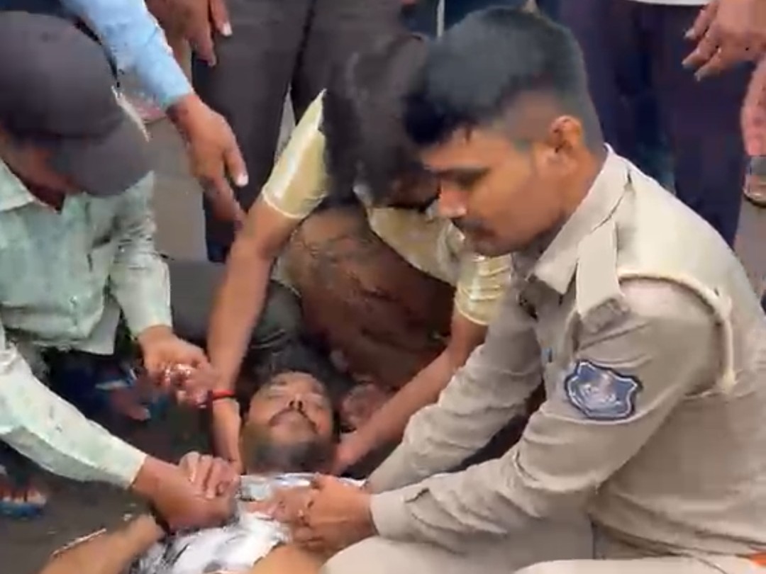 Surat Traffic Constable Saves Mans Life Using CPR in Godadara | Heroic Act