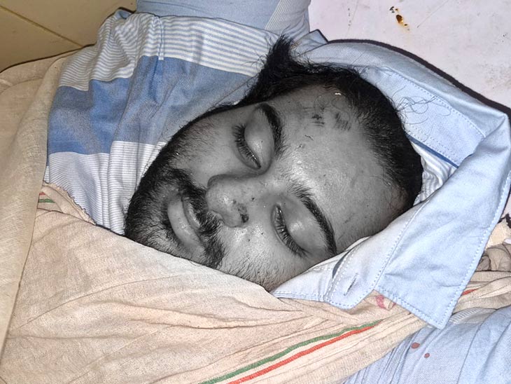 Ateeq Ahmed Son Dies in Jhansi Road Accident; Car Crashes Into Divider