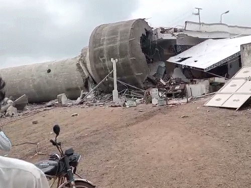 Tank Collapse Drama in Tankara