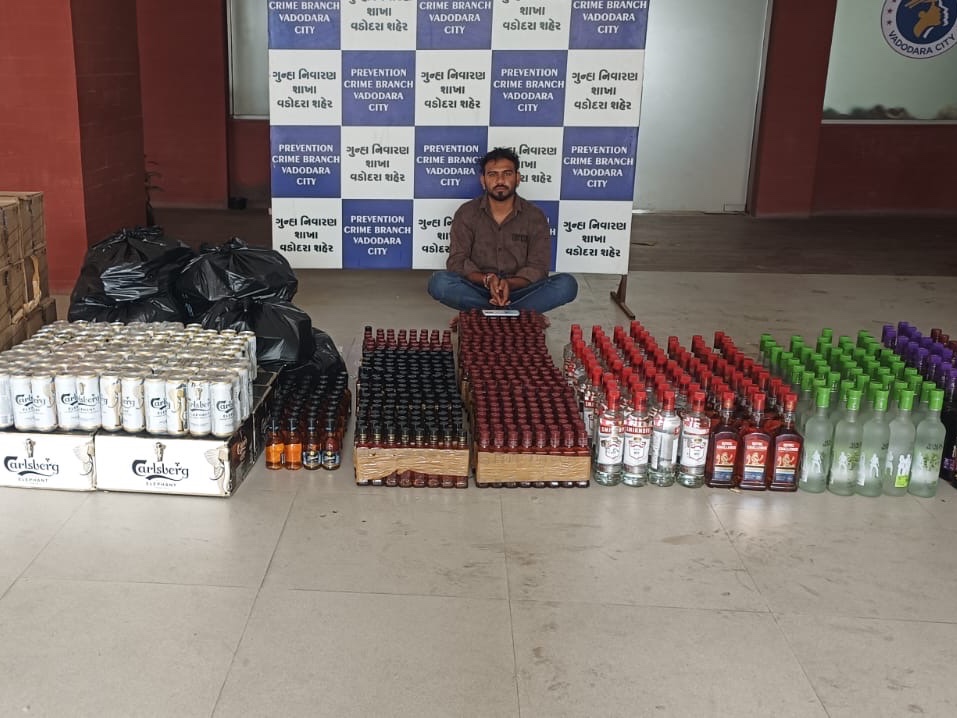 Vadodara Waghodiya Road Foreign Liquor Seized; One Arrested, Mastermind  Absconding