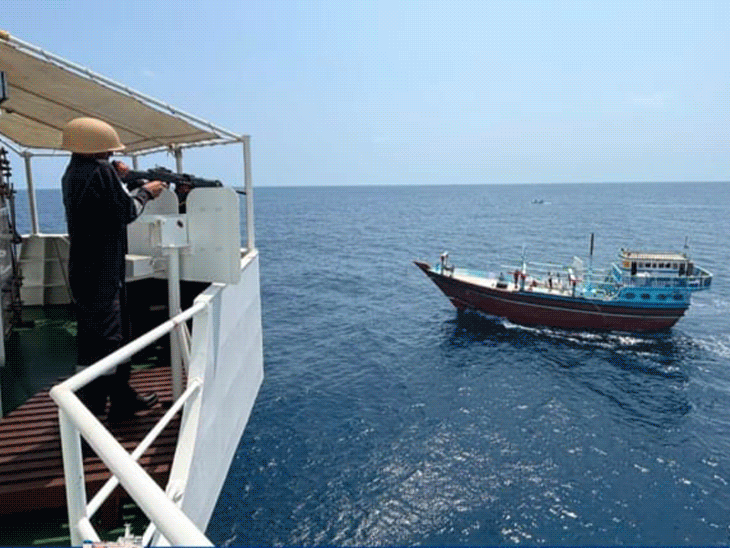 Gujarat ATS Coast Guard Drug Bust Lakshadweep | Pakistani Smugglers Held