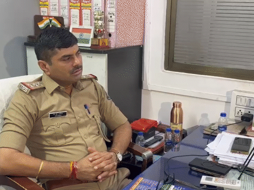 Laboring Gif Surat Labor Leaders Suresh Sonawane & Malkhan Pathan Detained | Protest
