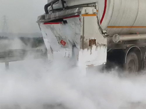 Vadodara Delhi-Mumbai Expressway Accident; LNG Tanker Gas Leak Alert
