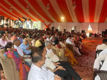 शामली में आध्यात्मिक बयार: सपा नेता राजेश्वर बंसल के आयोजन में संत कौशल जी महाराज ने बताए जीवन के मूल्य