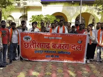 बजरंग दल ने कहा- गरबा धार्मिक आयोजन हैं, इसलिए इन्हें सिर्फ मनोरंजन या इवेंट का रूप नहीं किया जाना चाहिए। - Dainik Bhaskar