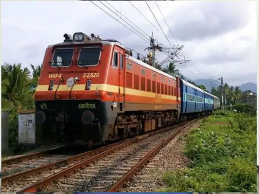 216 टन प्याज परिवहन पर खर्च हाेंगे 6 लाख अलवर से शुरू हुई पहली प्याज स्पेशल किसान ट्रेन, यहां के काराेबारी सहमत हुए ताे सीकर से भी चलेगी