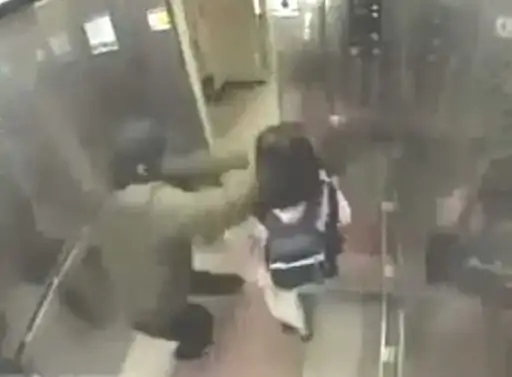 जयपुर में युवती से लिफ्ट में छेड़छाड़ रोका तो लात-घूंसों से पीटा, दोस्तों आए तो उनके साथ भी मारपीट; सभी न्यू ईयर मना कर लौट रहे थे