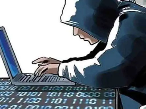 साइबर ठगों ने दो खातों से 4 लाख उड़ाए बुजुर्ग महिला से बिना संपर्क किए निकाले पैसे, दूसरे खातेदार को झांसे में लेकर की ठगी