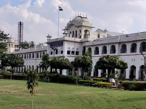 जयपुर के दस गुंडों को निकाला शहर से बाहर:राजस्थान गुण्डा एक्ट के तहत 10गुंडों को किया गया जिला बदर, चार माह तक ये गुंडे नहीं आ सकेंगे जयपुर और जयपुर की सीमा में