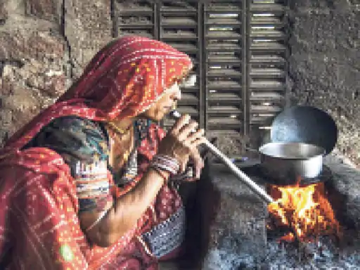 धौलपुर-भरतपुर समेत 18 जिलों में जांच से गैस एजेंसियों में हडकंप.... काेराेनाकाल में मिले तीन मुफ्त सिलेंडर भी जांच के दायरे में