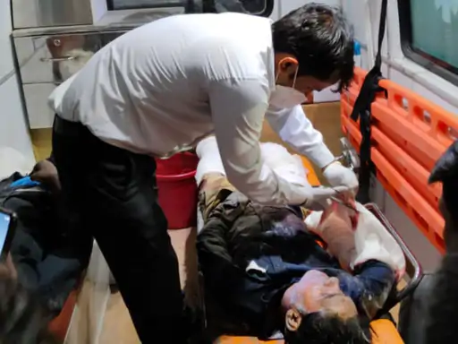 हादसों में तीन घायल ट्रेलर ने मारी टक्कर, उपचार के बाद किया रैफर