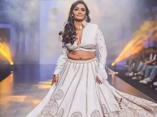 90 के दशक की एक्ट्रेस शांतिप्रिया सालों बाद करेंगी बॉलीवुड में वापसी, सरोजनी नायडू की बायोपिक में आएंगी नजर