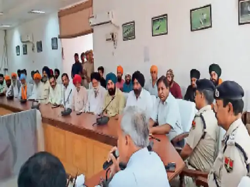 अनिश्चितकाल के लिए धारा 144 लागू छतों पर ईंट-पत्थर, बोतलें मिलीं तो कार्रवाई, शहर में ड्रोन सर्वे होगा