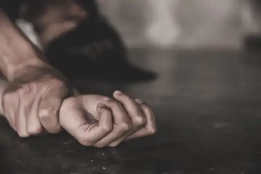 पीहर से लाने का बहाना बनाकर 3 दिन तक ससुर गाड़ी में करता रहा रेप