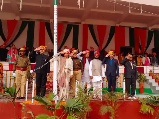 इंदिरा गांधी स्टेडियम में हुआ खिलाड़ियों का सम्मान:गणतंत्र दिवस पर गीत-नत्य और कला का संगम, दर्शकों ने दिखाया जोश