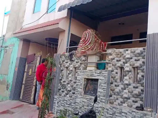 कंपाउंडर के घर चोरी:शादी में गया था परिवार, वापस आए तो ताले टूटे मिले, 50 हजार व जेवर चोरी