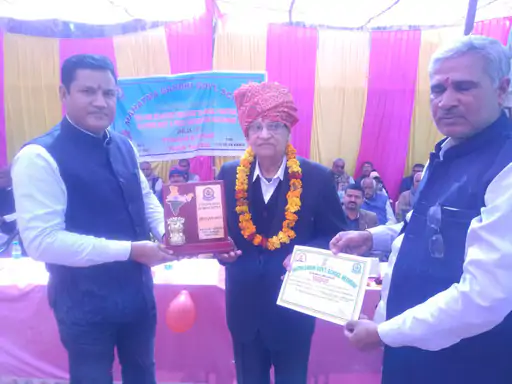 नीमराना में झलक 2023 का आयोजन:राजकीय स्कूल में भामाशाहों का किया सम्मान, विकास कार्यों का हुआ उद्घाटन