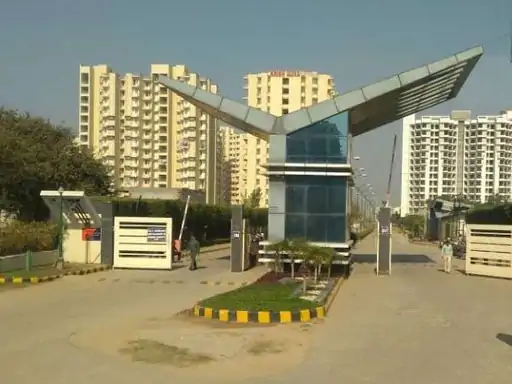 भिवाड़ी में बीड़ा निरस्त किया सोसाइटी के गेट का पट्टा:मुख्य दरवाजे पर ताला लगने से आमजन होंगे परेशान, राज्य सरकार को पुष्टि के लिए भेजा प्रस्ताव