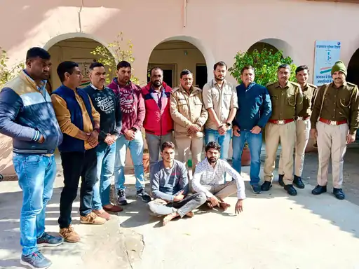 ATM लूट गैंग के दो गुर्गे गिरफ्तार:कई जिलों में एटीएम से लूट चुके हैं 57 लाख रुपए; अभी तक कर चुके हैं 12 से ज्यादा वारदात