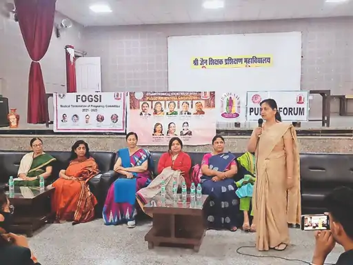 एनीमिया जागरुकता कार्यक्रम का आयोजन:जंक फूड व धूम्रपान का सेवन करने से होता है एनीमिया